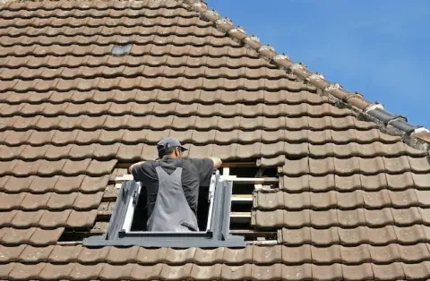 Pose de velux - Meyrannes